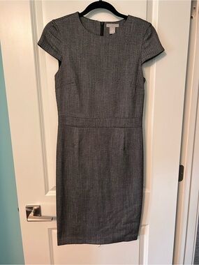 H&M Gray Cap-Sleeve Sheath Dress